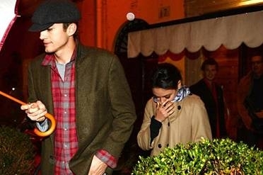 Эштон Катчер прилетел к Миле Кунис в Италию