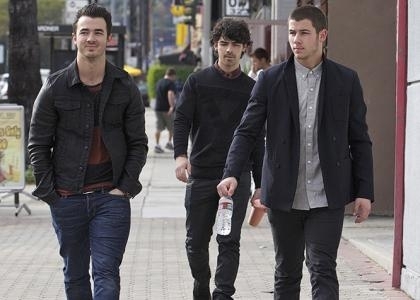 Jonas Brothers на знаменитом бульваре Сансет