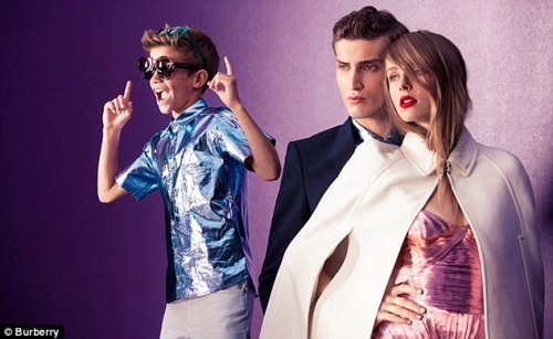 Ромео Бекхэм принял участие в рекламе  новой коллекции Burberry весна-лето 2013