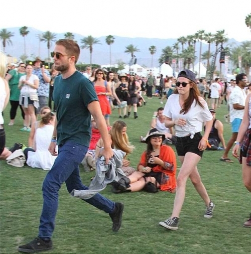 Роберт Паттинсон и Кристен Стюарт на фестивале Coachella