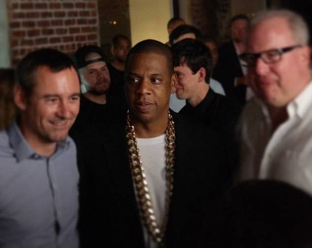 Бейонсе и Jay-Z  празднуют выход нового альбома 