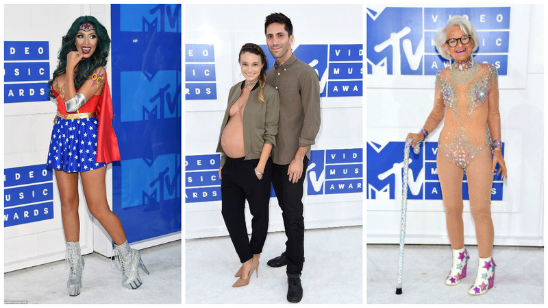 Это не Хеллоуин! Модные провалы звезд на MTV Video Music Awards 2016