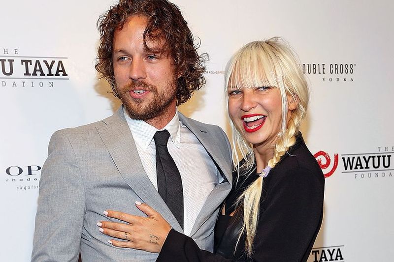 Sia разводится с мужем 