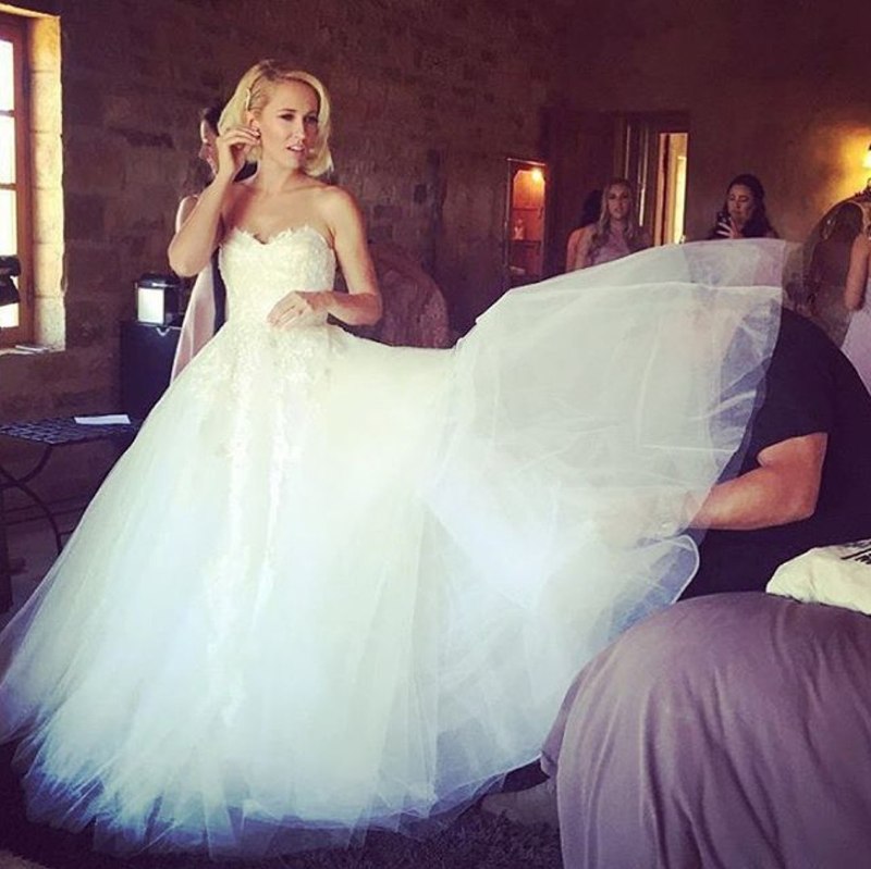Анна Кэмп в платье от Reem Acra