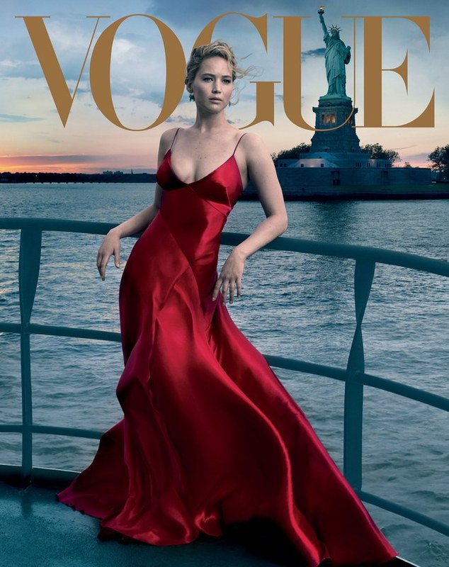 Дженнифер Лоуренс на обложке сентябрьского номера Vogue
