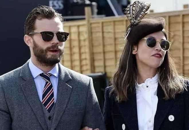 Стильная парочка: Джейми Дорнан и Амелия Уорнер посетили Cheltenham Festival (ФОТО)