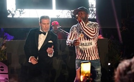 Джон Траволта станцевал под песню 50 Cent